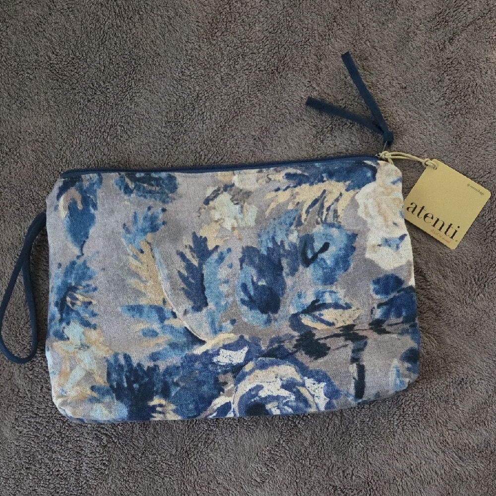 Atenti Blue Floral Velvet Wristlet Clutch